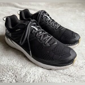 Hoka One One Clifton Black & White Size 9 Women’s